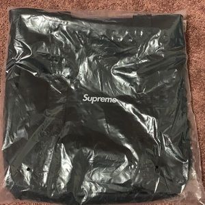 Supreme canvis tote